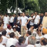 PMO के बाहर प्रदर्शन: राहुल गांधी, दूसरे कांग्रेस नेता रिहा, प्रियंका से मिलने थाने पहुंचीं सोनिया गांधी
